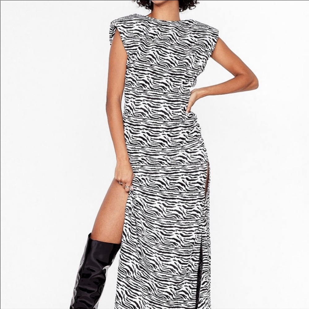 NWT NastyGal Zebra Print Low Back Side Split Padded Shoulder Dress sz 6